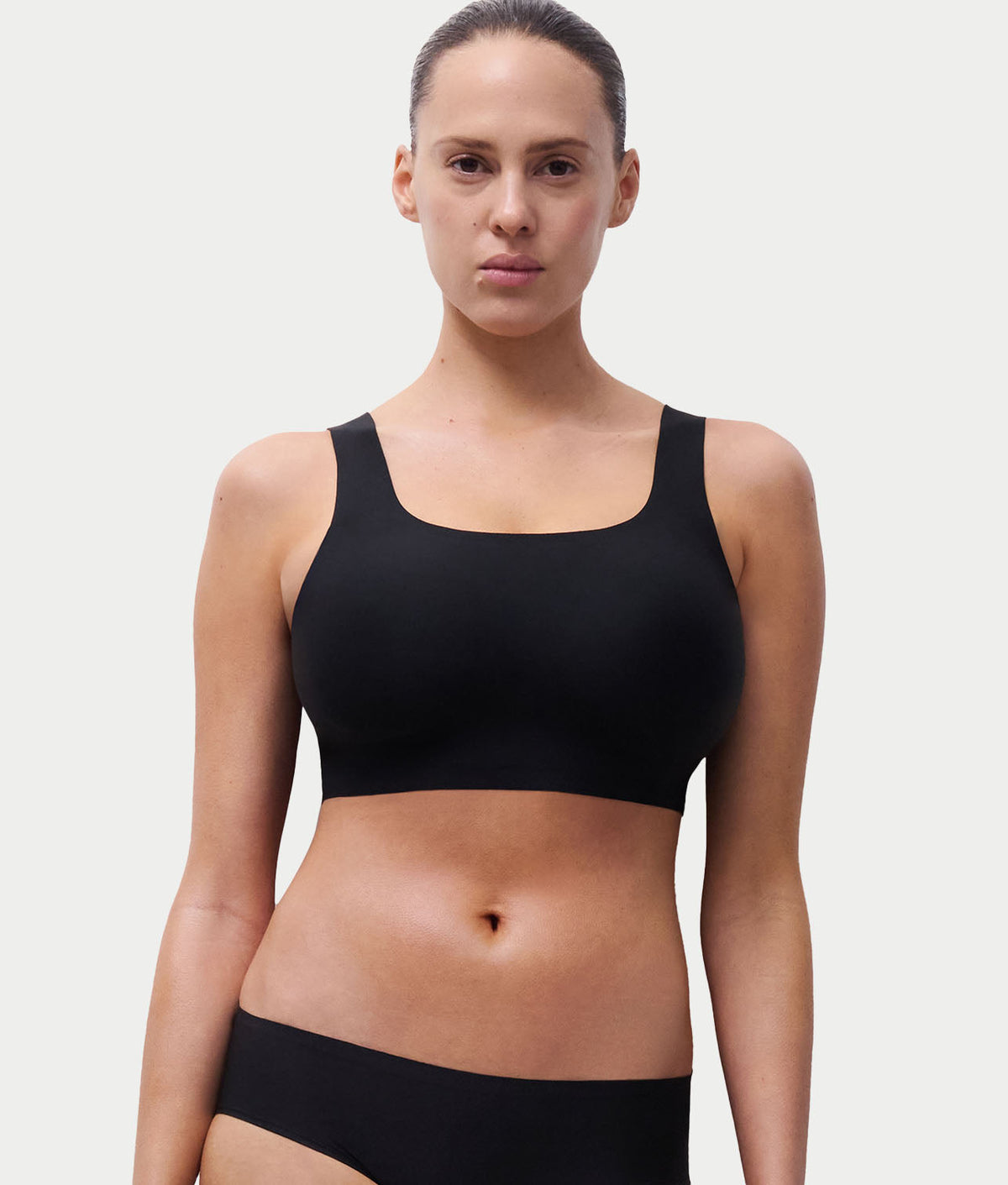 SoftStretch Power Scoop Neck Bralette
