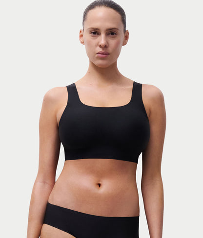 SoftStretch Power Scoop Neck Bralette