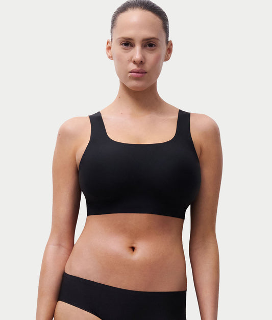 SoftStretch Power Scoop Neck Bralette