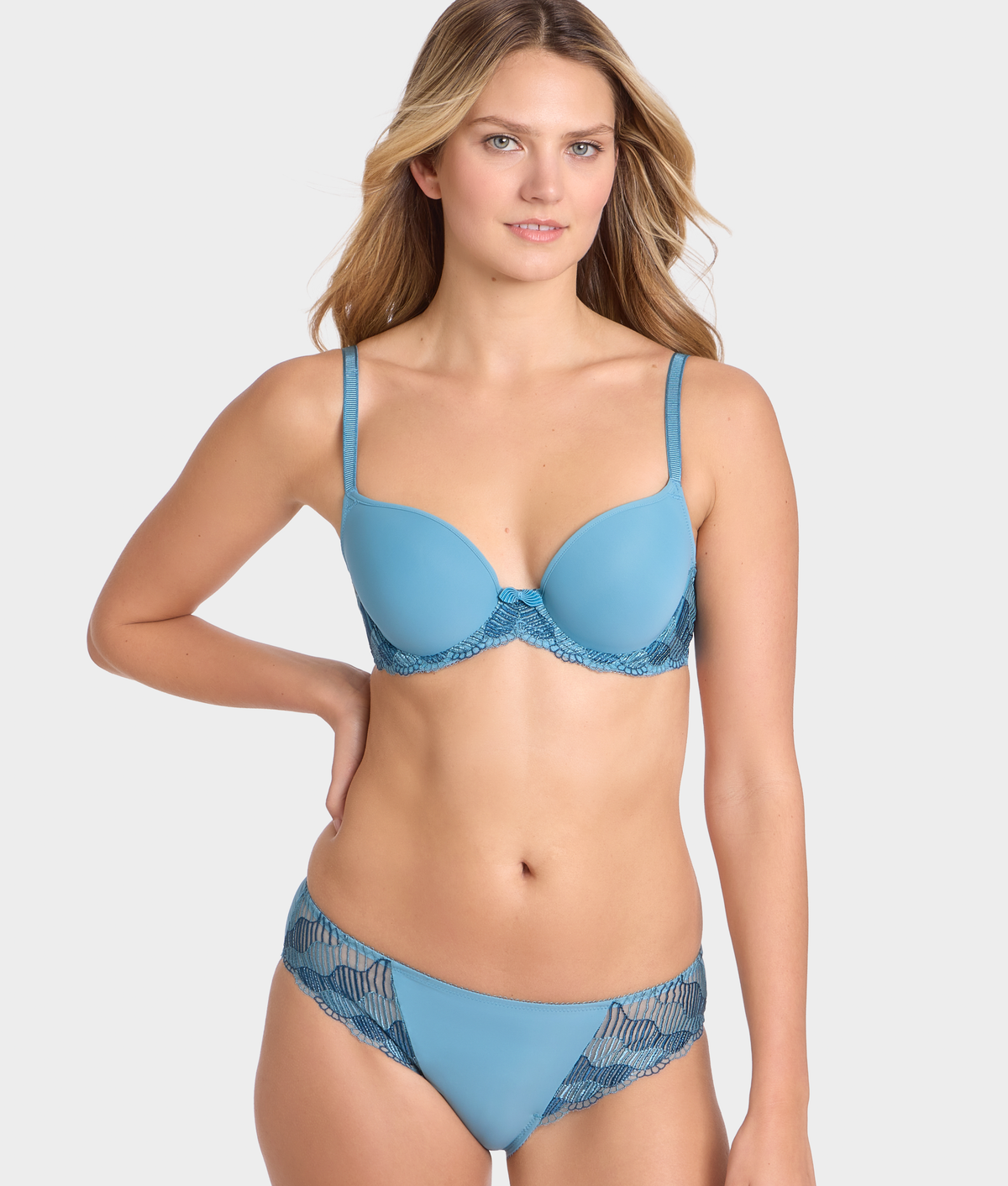 La Femme Plunge T-Shirt Bra