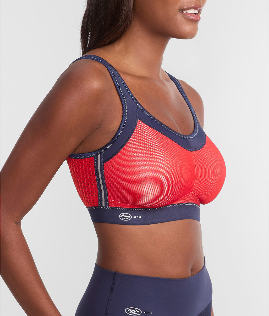 Active Momentum Wire-Free Sports Bra