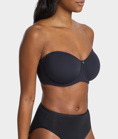 The Absolute Minimizer Strapless Bra