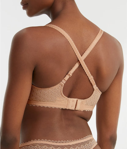 The Push-Up Without Padding Bra