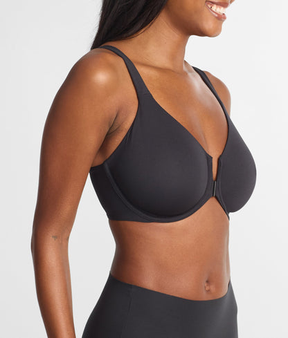 The Absolute Minimizer Front-Close Bra