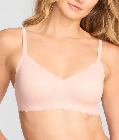 b.Wow'd Lace Wire-Free Bra