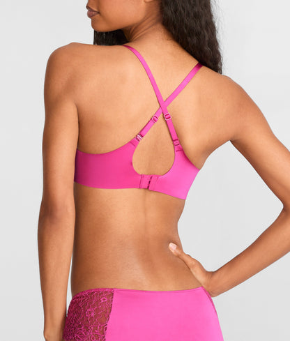 Spotlight Wire-Free Contour Bra