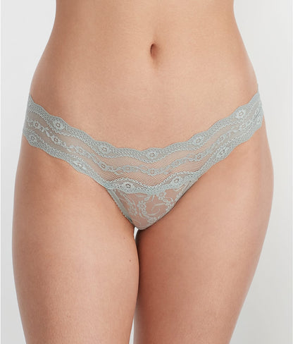 Lace Kiss Thong