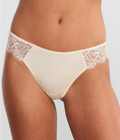 It's On Thong