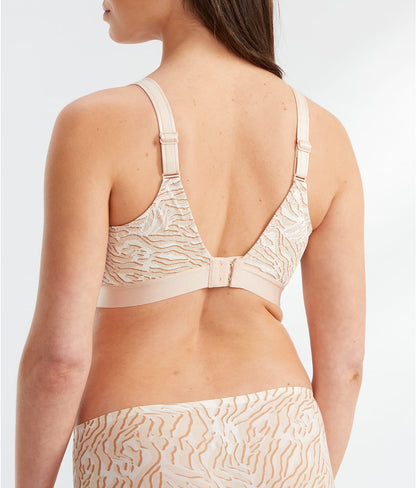C Magnifique Wire-Free Minimizer Bra