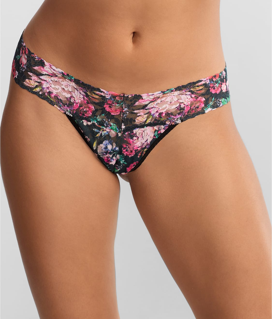 Signature Lace Low Rise Printed Thong