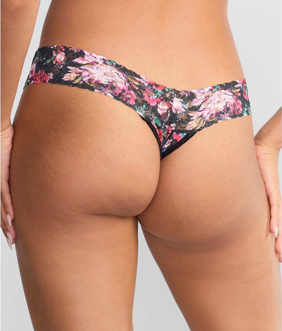 Signature Lace Low Rise Printed Thong