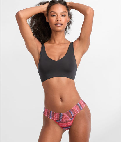 Signature Lace Low Rise Printed Thong