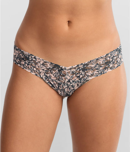 Signature Lace Low Rise Printed Thong
