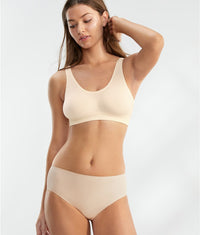 Nude / Warm Beige
