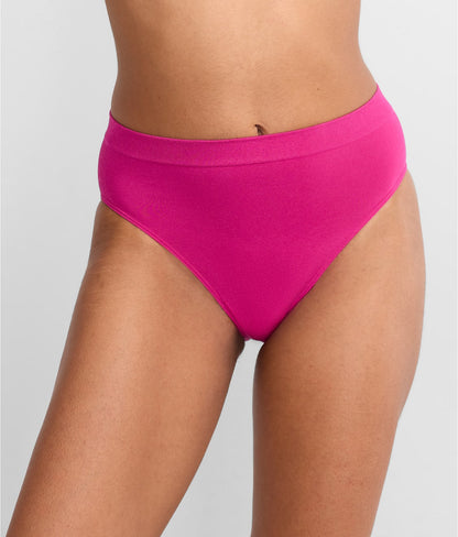 B-Smooth Hi-Cut Brief