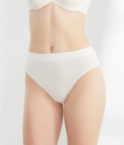 B-Smooth Hi-Cut Brief