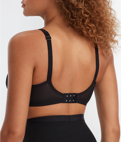 Shape Revelation Uneven Bra