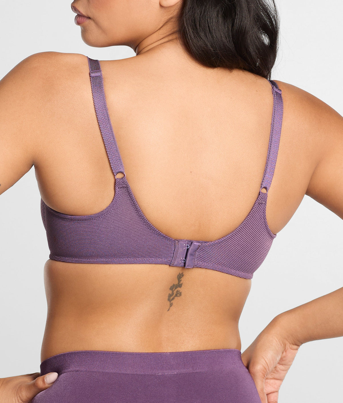 Visual Effects Minimizer Bra