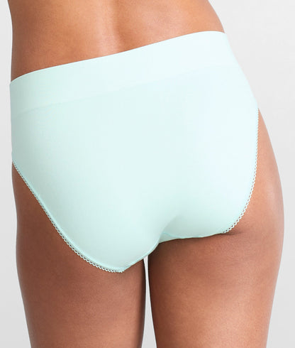 Feeling Flexible Hi-Cut Brief